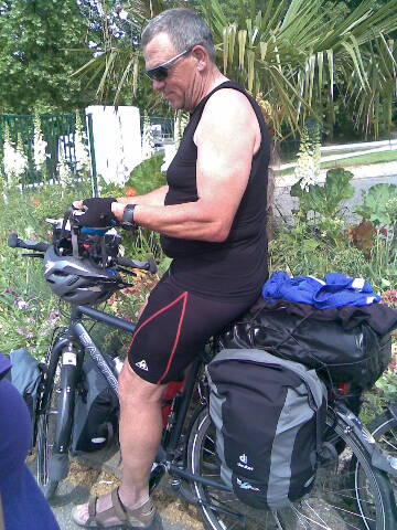 Wim op de fiets in Chartres!