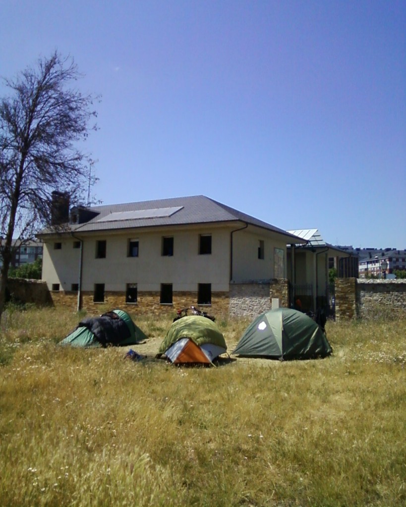 Het tentenkamp in Ponferrada