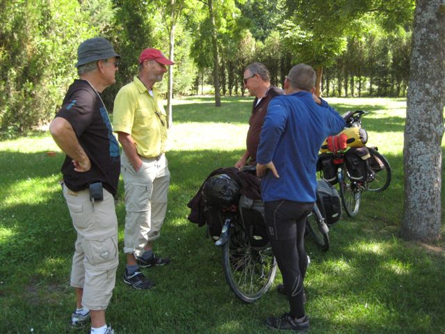 22 mei 2011: Joost en Wim gearriveerd op camping in Burgos